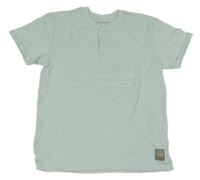 Světlešedé tričko s nášivkou 