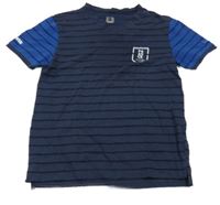 Tmavomodro-zafírové pruhované funkčné tričko so znakom KIPSTA