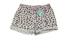 Nové - bílo-černo-růžové vzorované teplákové kraťasy se srdíčky TESSENTIALS