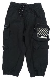 Černé šusťákové kalhoty s kapsami Next