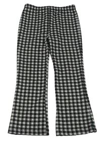 Černo-bílé kostkované flare legíny Matalan