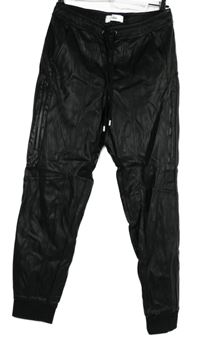 Dámské černé koženkové cuff kalhoty Heine