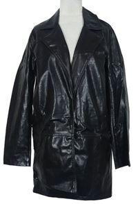 Dámsky čierny koženkový kabátový cardigán Bershka