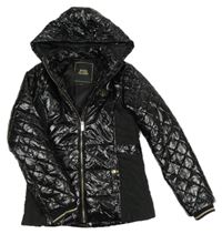 Černá šusťáková lesklá prošívaná zimní bunda s kapucí River Island