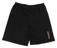 Čierne športové kraťasy s nápisom