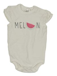 Bílé body se melounem a nápisem Topomini