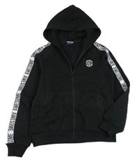 Čierna prepínaci mikina s nápisom a kapucňou