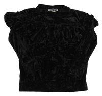 Černé sametové triko s volánkem 