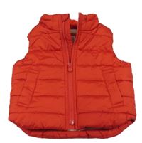 Červená šušťáková zateplená vesta GAP