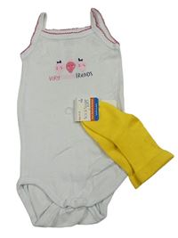 2se - Biele body s jahůdkami + žlté ponožky