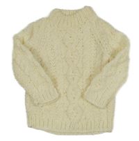 Smotanový vzorovaný sveter