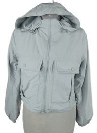 Dámská šedá šusťáková crop bunda s kapucí Pull & Bear