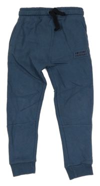 Tmavomodré tepláky s nášivkou George