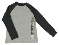 Sivo-tmavosivé tričko s nápisom George