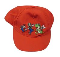 Červená kšiltovka s Máriem 