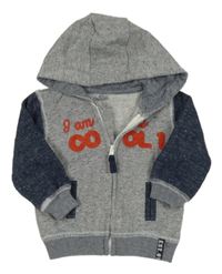 Sivo-tmavomodrá prepínaci mikina s nápisom a kapucňou F&F