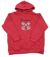 Malinová mikina s klíči a nápisom a vreckom a kapucňou B&C