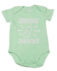 Světlezelené body s nápisem 