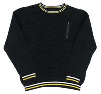 Čierny sveter s pruhmi a kapsičkou M&S