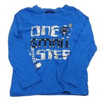 Modré tričko s nápisom a robotom George