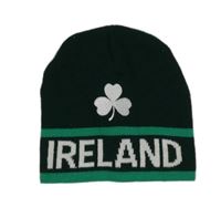 Smaragdovo-tmavozelená pletená čapica s trojlístkem a nápisom a rohy