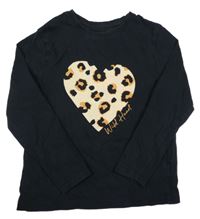 Čierne tričko so vzorovaným srdiečkom a nápisom PRIMARK