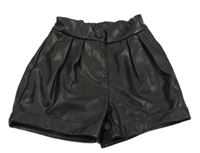 Čierne koženkové kraťasy F&F