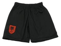Čierne športové kraťasy s erbem