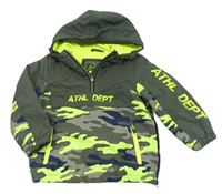 Khaki-army šušťáková jarná lehce zateplená bunda s kapucňou a nápisom C&A