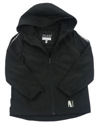 Čierna softshellová bunda s kapucňou F&F
