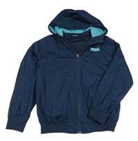 Tmavomodrá šušťáková jarná bunda s logom a kapucňou Lonsdale