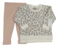 Nové - 2 set - Bílo-šedý chlupatý leopardí svetr + růžové kamaše 