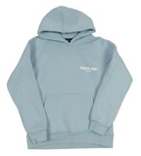 Svetlomodrá mikina s nápismi a kapucňou