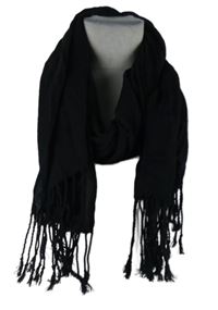 Dámská černá šála s třásněmi