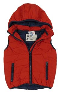 Červená prešívaná zateplená vesta s odopínacíá kapucňou Topolino