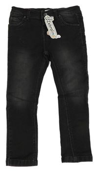 Nové - čierne capri teplákové rifle Zebralino