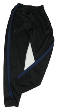 Černé sportovní tepláky