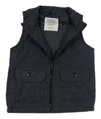 Tmavomodrá šušťáková zateplená vesta F&F