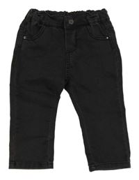 Čierne teplákové rifle