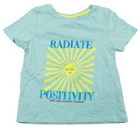 Svetlomodré tričko so slniečkom s nápismi Matalan