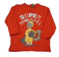 Červené triko s nápisem a obrázkem Benetton