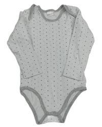 Biele body s hviezdami