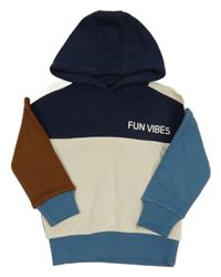 Tmavomodro-bielo-hnedá mikina s nápisom a kapucňou C&A