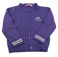 Fialový prepínaci sveter s nápisom