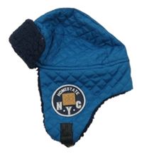 Modrá šusťáková prošívaná zateplená beranice s nášivkou 