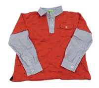 Červené tričko s brýlemi a kapsou a všitou modro/bílou košilí bossini