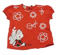 Červené tričko s květy a beruškou 