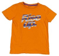Oranžové tričko s nápisom Tu