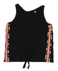 Čierno-ružový crop top s nápismi a zavazováním C&A