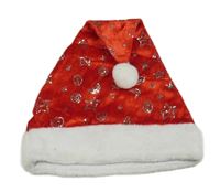 Červeno-bílá santovská čepice s hvězdami